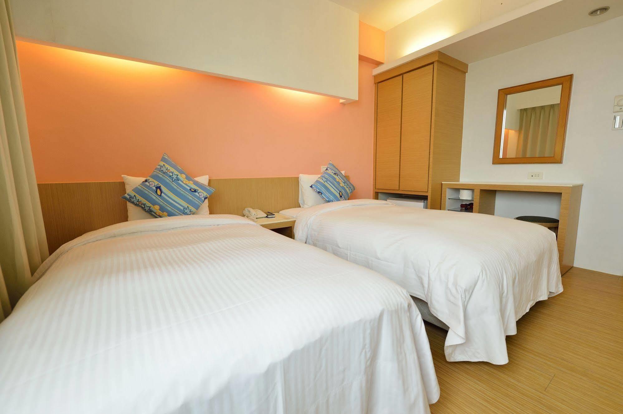 Hotel Ever Spring - Penghu Манонг Екстериор снимка